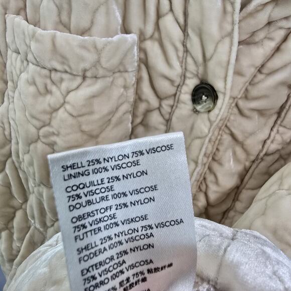 Anthropologie Jacket Womens XS Cream Crushed Velvet Quilted Shacket Shirt Button - Picture 10 of 12